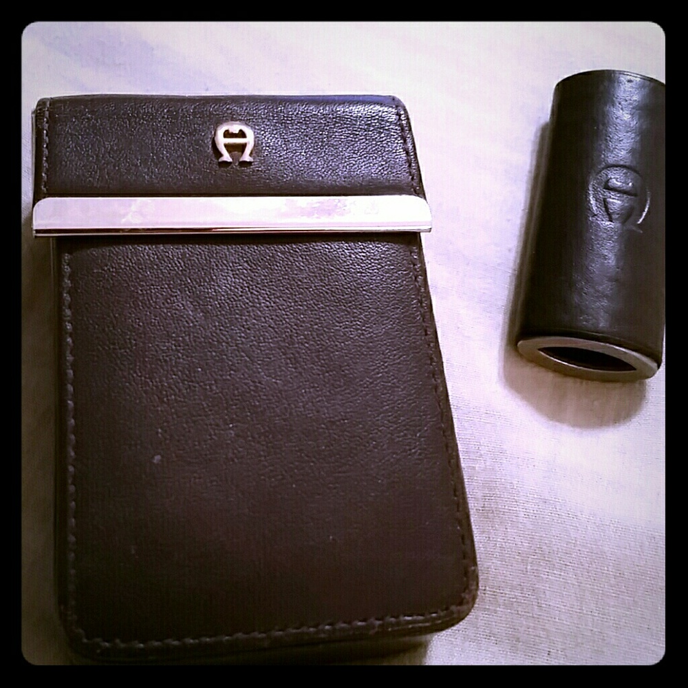 Aigner case with side case